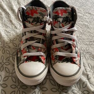 Boys converse